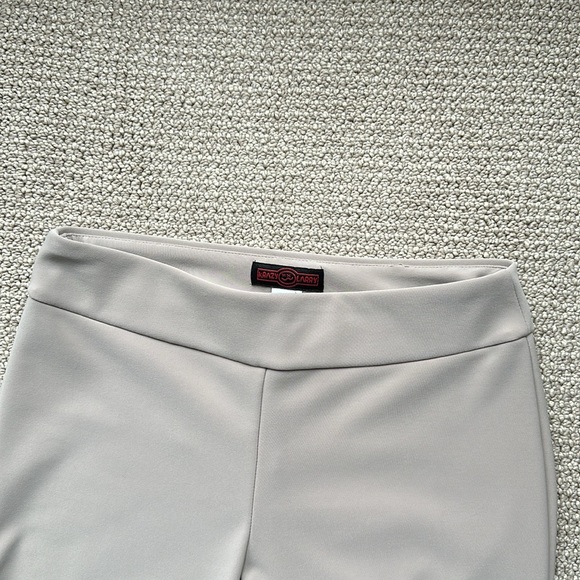 Krazy Larry Stretch microfiber Pull On Pant beige 8 Never worn. Bought too big - Picture 2 of 5